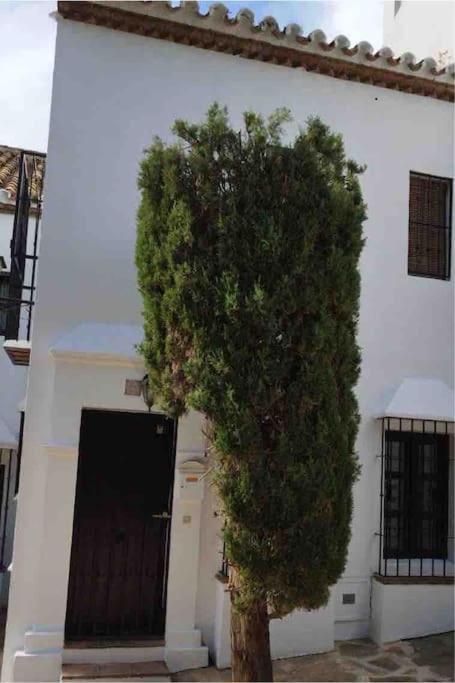 Stylish Spanish 3 Bd Townhouse On The Golden Mile Marbella Exterior foto