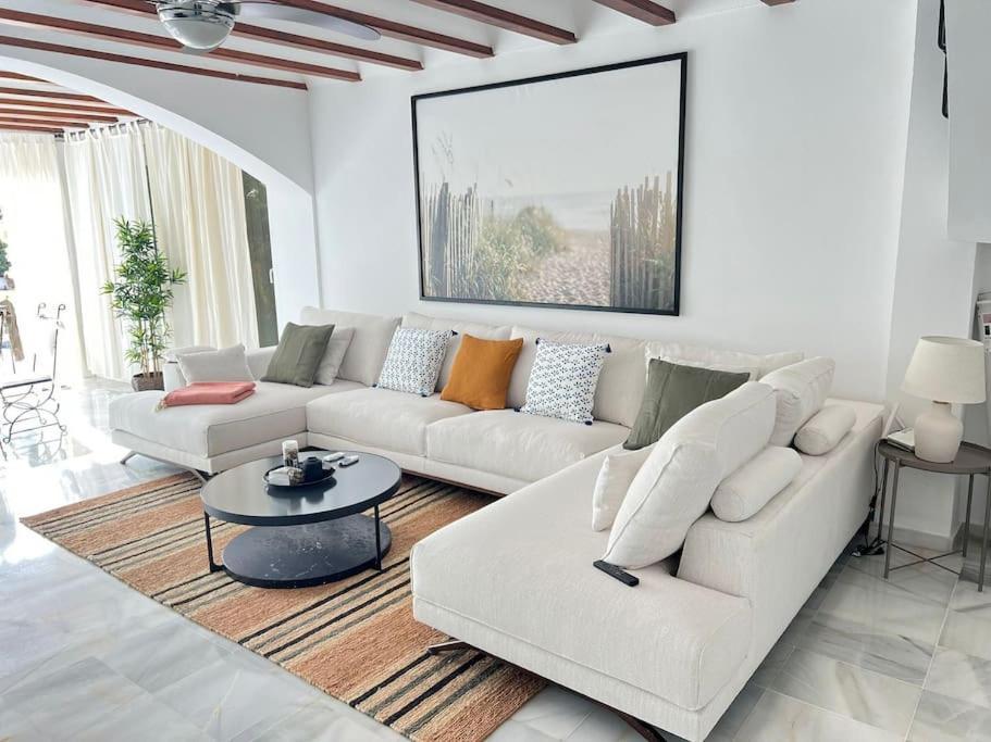 Stylish Spanish 3 Bd Townhouse On The Golden Mile Marbella Exterior foto