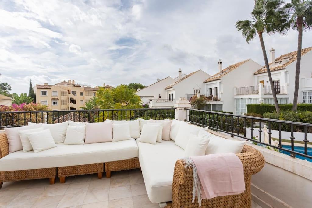 Stylish Spanish 3 Bd Townhouse On The Golden Mile Marbella Exterior foto