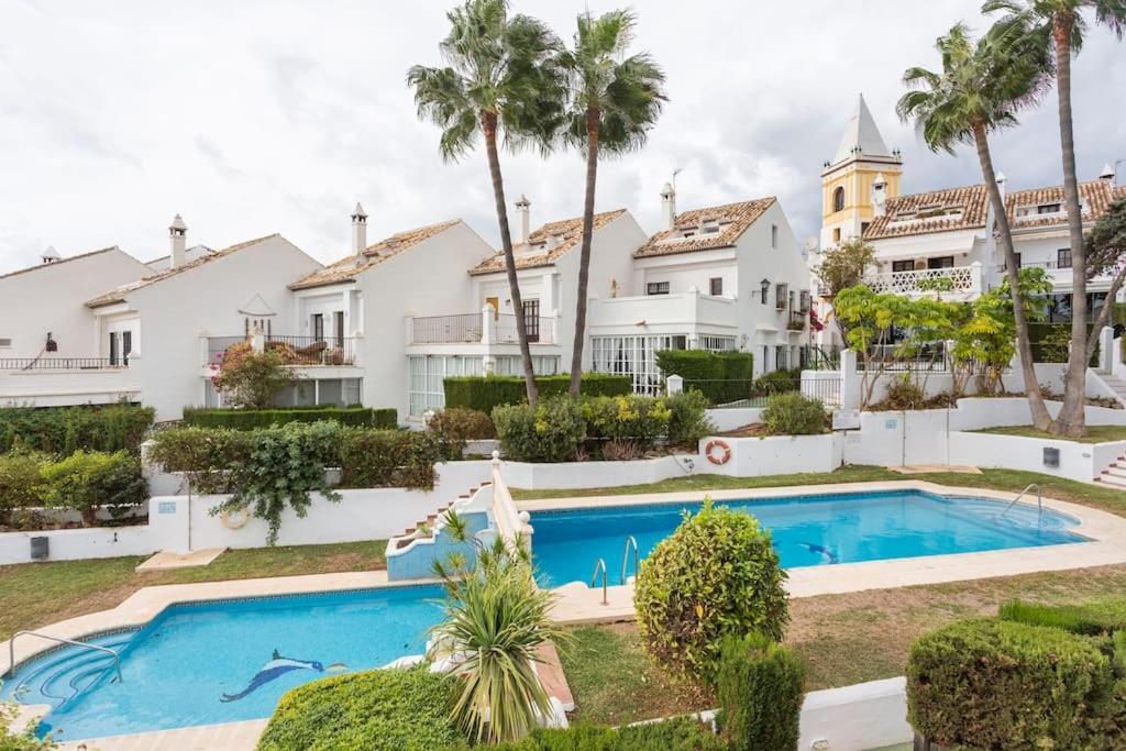 Stylish Spanish 3 Bd Townhouse On The Golden Mile Marbella Exterior foto